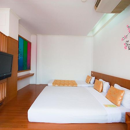 China Town Hotel - Sha Plus Certified Бангкок Экстерьер фото