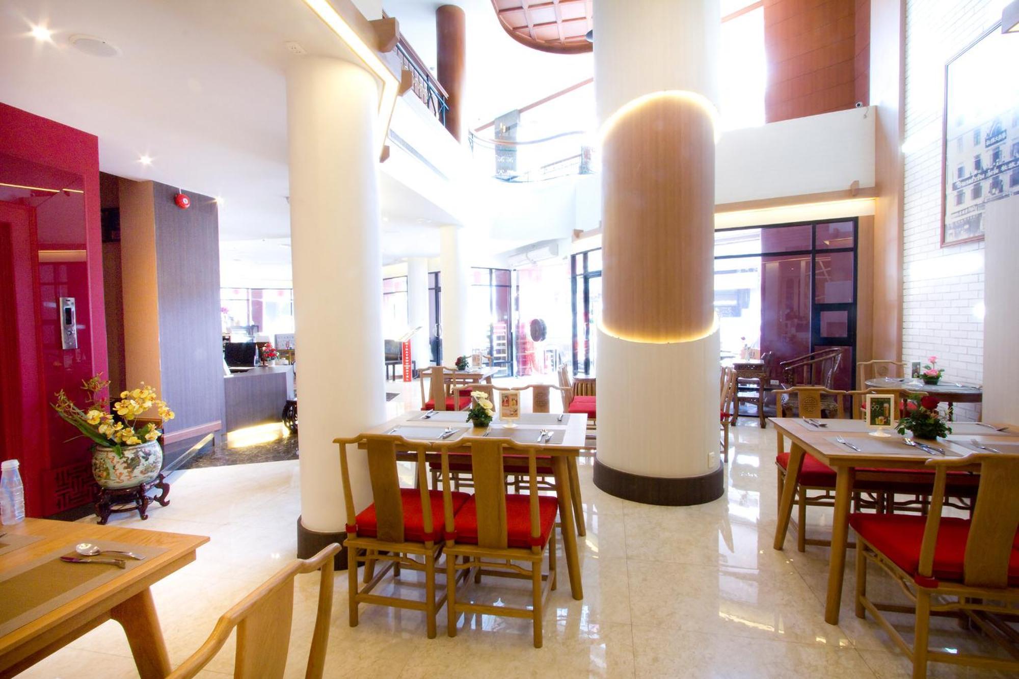 China Town Hotel - Sha Plus Certified Бангкок Экстерьер фото