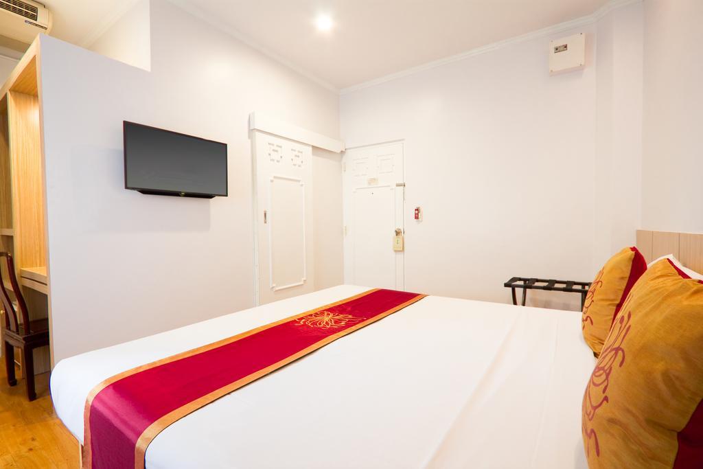 China Town Hotel - Sha Plus Certified Бангкок Экстерьер фото
